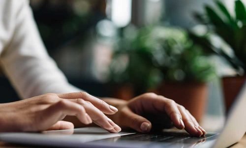 Startup Lessons: Stories of Success and Failure